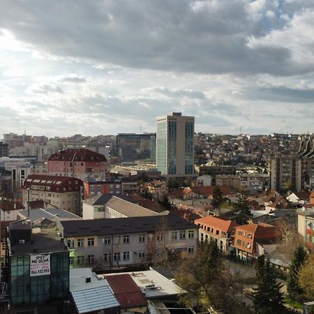 Central View Apartment Приштина Екстер'єр фото